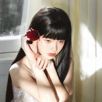 关于我的白月光她也喜欢我这件事